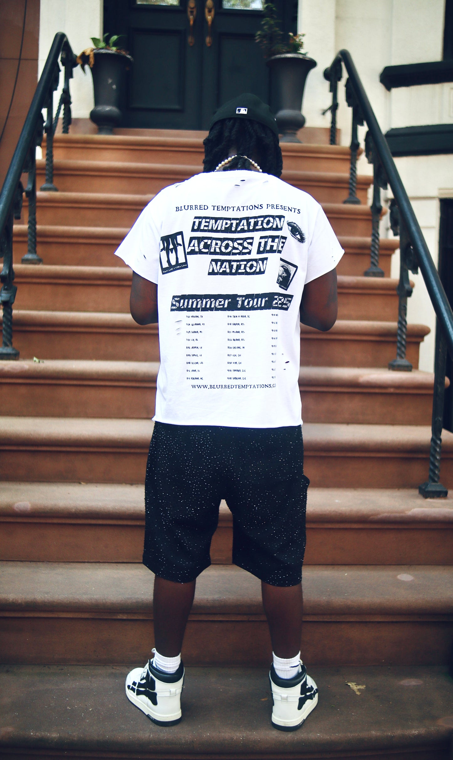 LIMITED EDITION WHITE BLURRED RECORDS DISTRESSED TEE