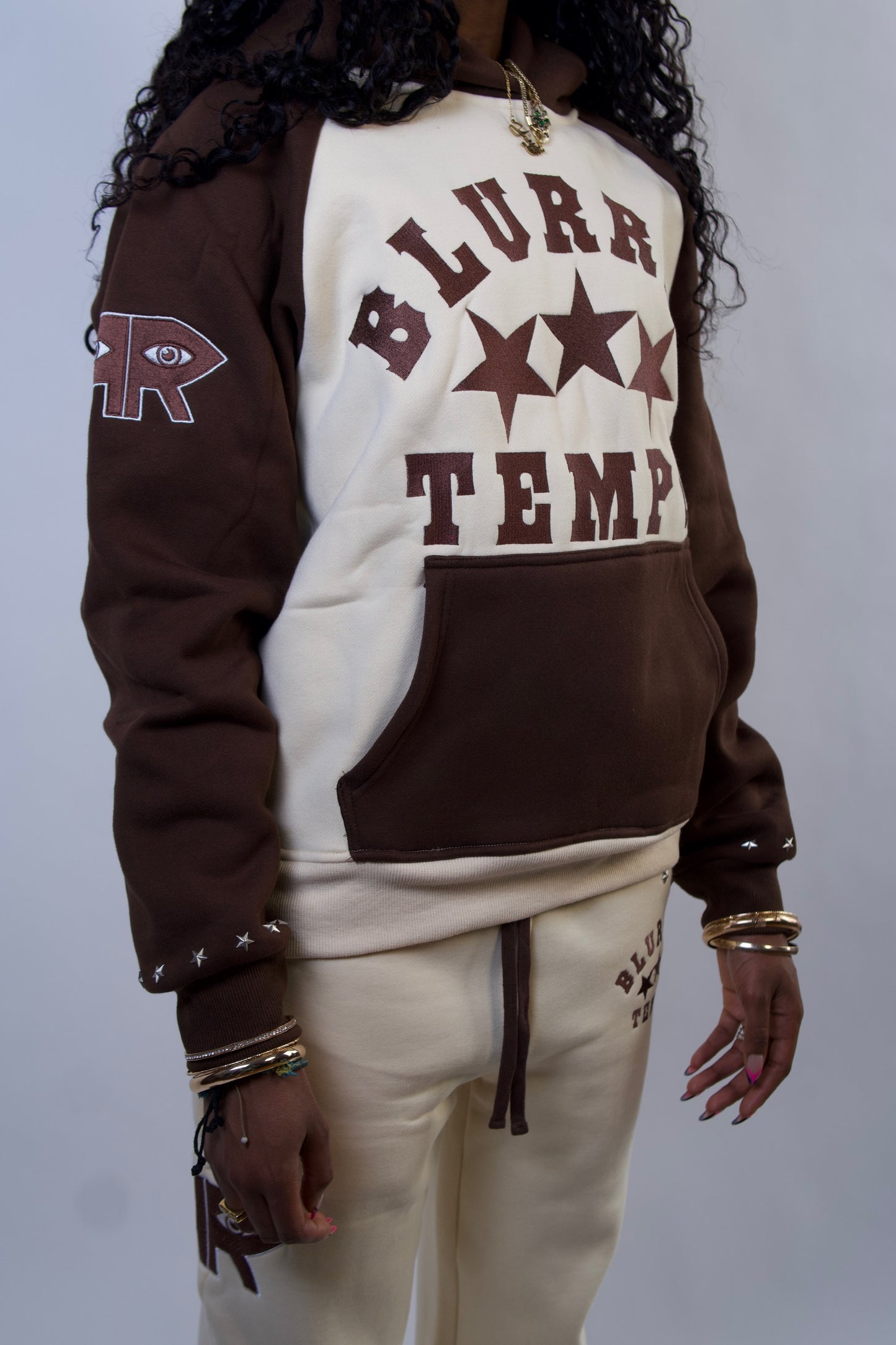 BROWN AND CREAM CHROMESTAR SET